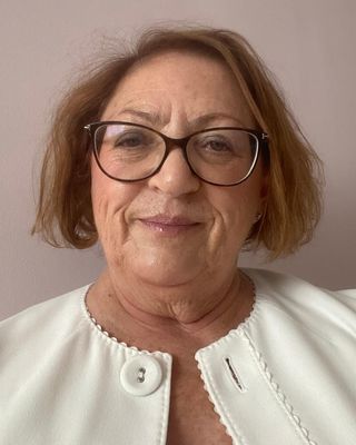 Photo of Ella Shtaingos - Ella Shtaingos, Psychotherapist, MUKCP