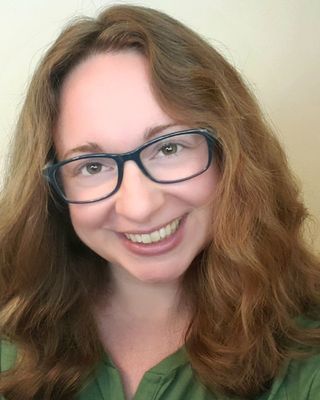 Photo of Amanda Petric, Clinical Social Work/Therapist, LISW-S, EMDR, TBHT, RYT-200