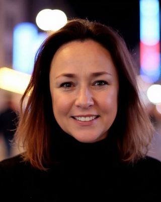 Photo of Joanna Prior, Psychotherapist, MSc, MBACP Accred