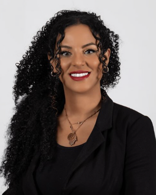 Photo of Rawan Hedefa, Registered Social Worker, MSW, RSW