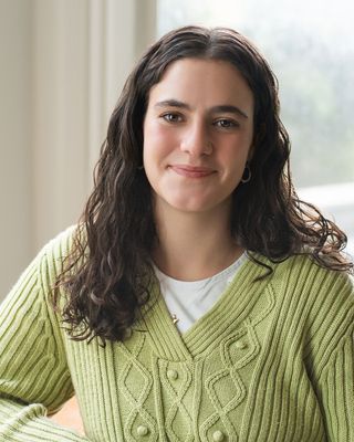 Photo of Maddie Susi, Associate Professional Clinical Counselor, APCC