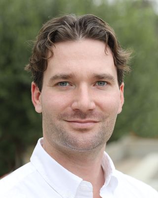 Photo of Jonatan Sumavsky, Marriage & Family Therapist Associate, AMFT, APCC