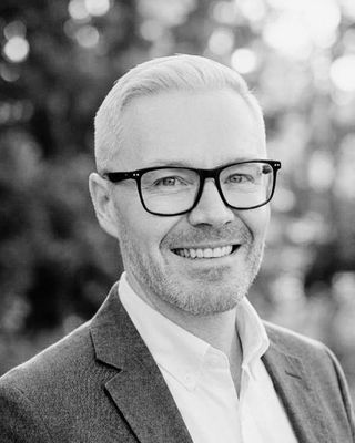 Photo of Dr Neil Lucas, Psychologist, PhD, PsyBA - Clin. Psych