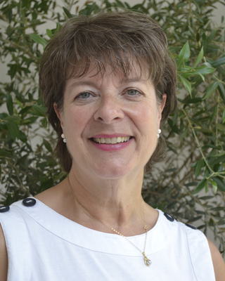 Photo of Penny Simmonite, Psychotherapist in Farnham, England