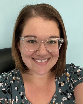 Photo of Dr. Summer Hecht, Clinical Social Work/Therapist, DSW, LCSW-C