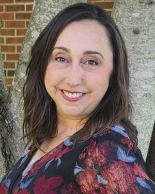 Photo of Jenni Bivins, Pre-Licensed Professional, MSW