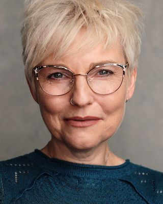 Photo of Olivia Mackinder, Psychotherapist, COSRT Reg.