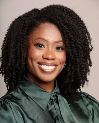 Photo of Dr. Brianna Maronie, Psychologist, PhD, LP