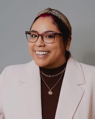 Photo of Gladys Muñoz, Pre-Licensed Professional, MPH, MBA