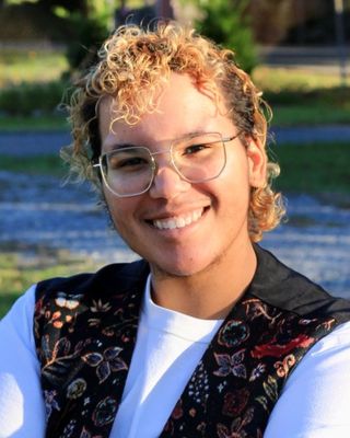 Photo of Samson Gordon, Clinical Social Work/Therapist, LSW