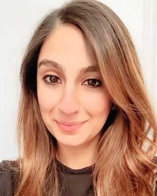 Photo of Mahum Ahmed, Registered Social Worker, RSW