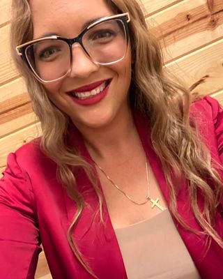 Photo of Mariah Dickerhoff, Pre-Licensed Professional, MSW, RCSWI