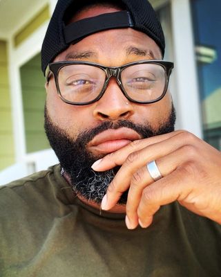 Photo of Dorian Gatlin, Clinical Social Work/Therapist, MSW, LCSWA
