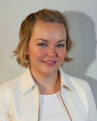 Photo of Shannon Cameron, Licensed Mental Health Counselor Associate, LMHCA