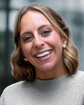 Photo of Dr Amelia Carton, Psychologist, PsychD, HCPC - Clin. Psych.