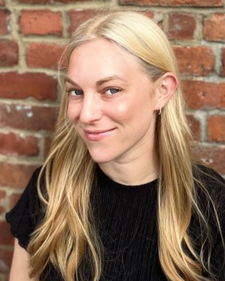 Photo of Kelsey DeRaffele Civetta, LMSW