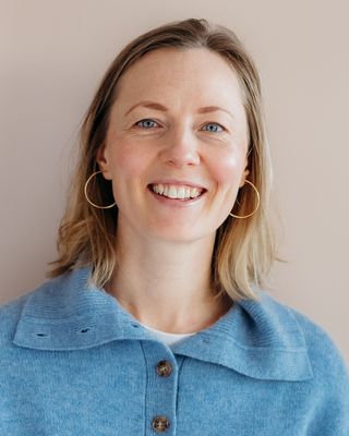 Photo of Dr Katy Davis, Psychologist, PsychD, HCPC - Clin. Psych.