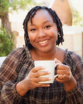 Photo of Alease Warren, Clinical Social Work/Therapist, LGSW, LMSW