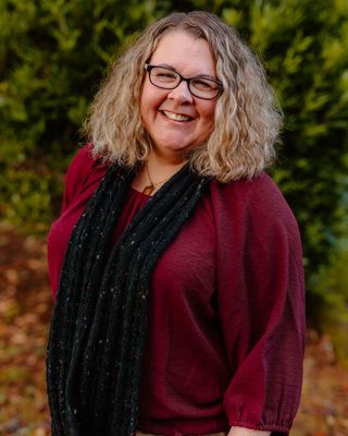 Photo of Jennifur Newhouse, Marriage & Family Therapist Associate, LMFTA