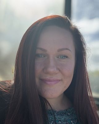 Photo of Victoria Merritt - Curious Bee Therapy, Counsellor, MSc, UKCP Trainee