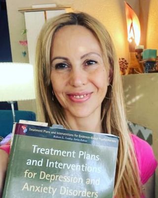 Foto de Lorena V Lavigna - Lic. Lorena L, Psicoterapeuta, Lic. en Psicología, Psic.