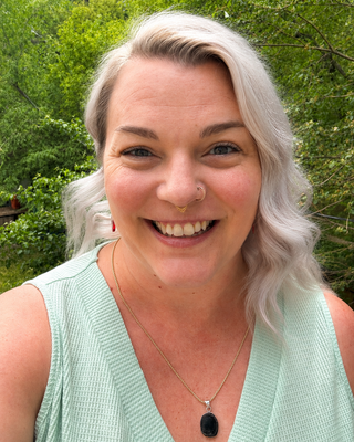 Photo of Laura Walter, Registered Social Worker, BSW, RSW