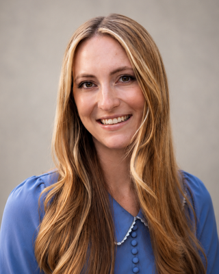 Photo of Abby Walker, Clinical Social Work/Therapist, ALCSW
