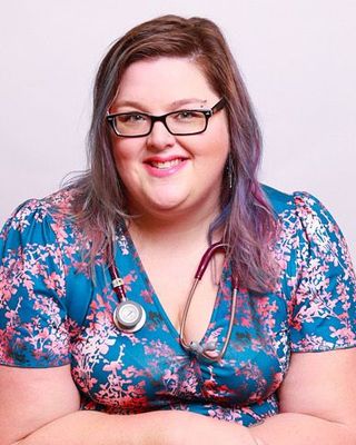 Photo of Stephanie Edmonds, Registered Nurse Psychotherapist, RN, BScN, CPMHN