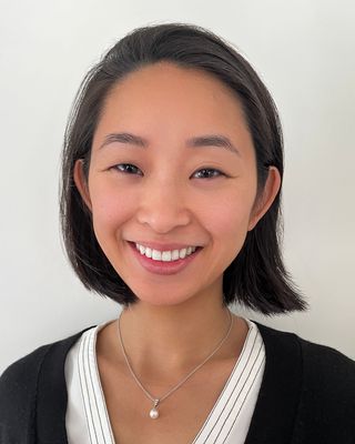 Photo of Dr. Jennifer Hu, MD, Psychiatrist