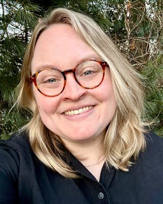 Photo of Lindsay Innis, Licensed Professional Counselor, LPC, ATR