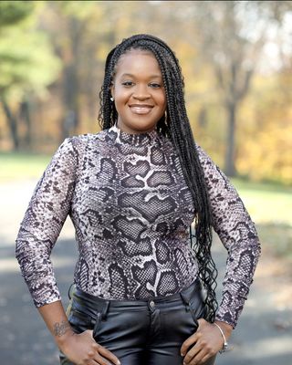 Photo of Sharlayia Ringgold, LMSW