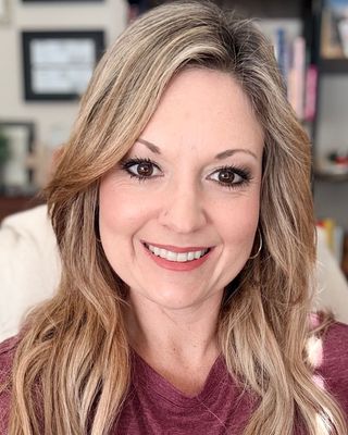 Photo of Stephanie Sanders, Marriage & Family Therapist, MA, LPCC, LMFT