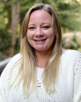 Photo of Alyssa Grabarkewitz, Counselor in Seattle, WA