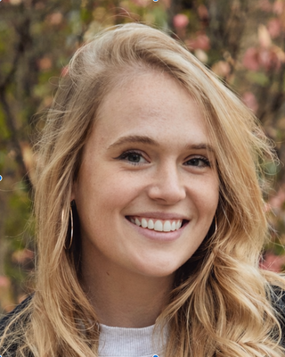 Photo of Hilary Becker, Registered Psychotherapist (Qualifying), MA, RP(Q)