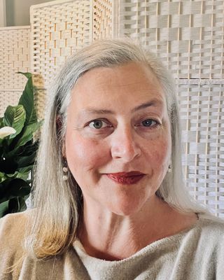 Photo of Sarah Holloway - Brighter Life Therapy