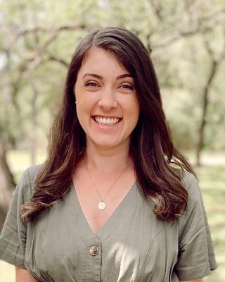 Photo of Lauren Gibson, Marriage & Family Therapist, MS, LMFT