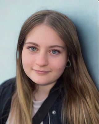 Photo of Emily Salek, Pre-Licensed Professional, Intern