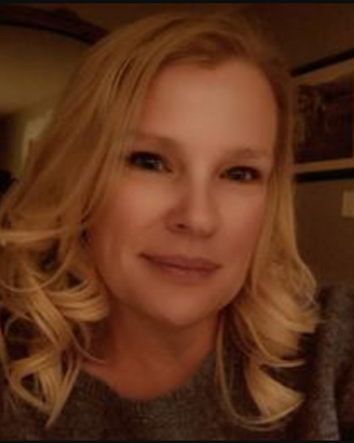 Photo of Dr. Hannah Moore, Psychiatric Nurse Practitioner, DNP, PMHNP