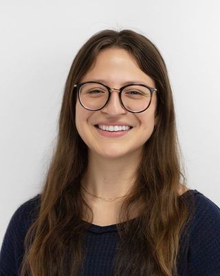 Photo of Rebecca Manzanares, Marriage & Family Therapist Intern, RMFTI