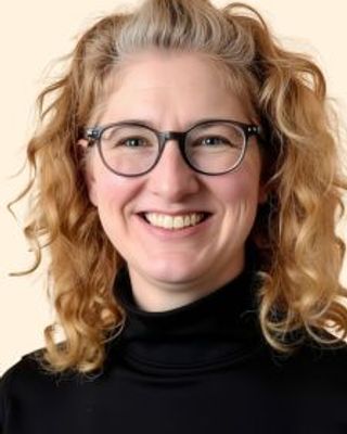 Photo of Dr. Jennifer Breslin, Psychologist, PhD