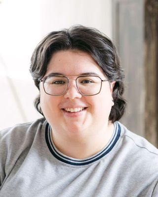 Photo of Chels Davies-Kneis, Registered Social Worker, BSW, MSW, RSW