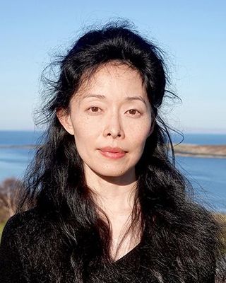 Photo of Ali Van, Art Therapist