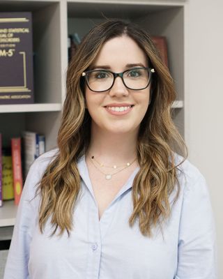 Photo of Dr. Karina Maria Luaces, Psychologist, PsyD