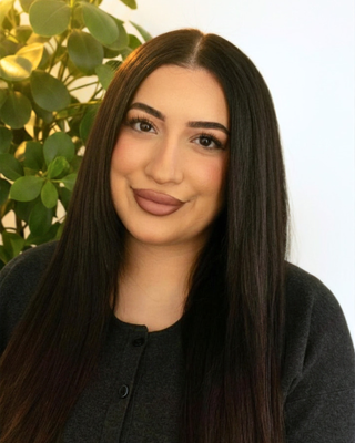 Photo of Marina Werdina, Registered Psychotherapist (Qualifying), B.A.Sc, RP (Q)
