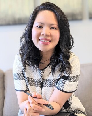 Photo of Jennifer Leong, Registered Social Worker in Markham, ON
