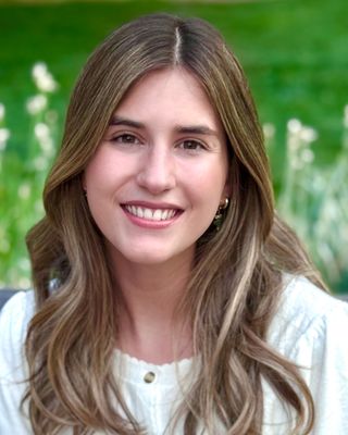 Photo of Carolina Estrada, Registered Mental Health Counselor Intern, MS, RMHCI