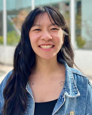 Photo of Fiona Yu, Pre-Licensed Professional in Capitol Hill, Seattle, WA