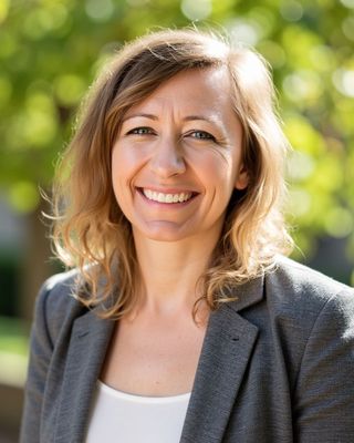 Photo of Ashley (Jennifer Ashley) T. Booth, Clinical Social Work/Therapist, LCSW, MSW, MS