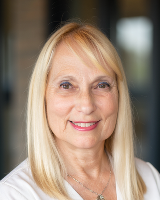 Photo of Karen Bischoff, Licensed Professional Counselor, LPC