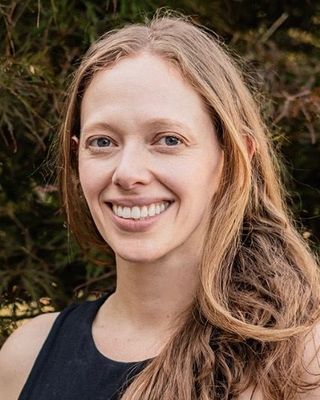Photo of Elana Hunter, Licensed Professional Clinical Counselor in Shaker Heights, OH